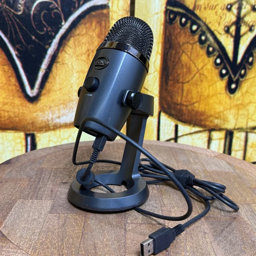 Blue Yeti Microphone A00098 Studio Condenser Black Excellent USB Streaming Mic